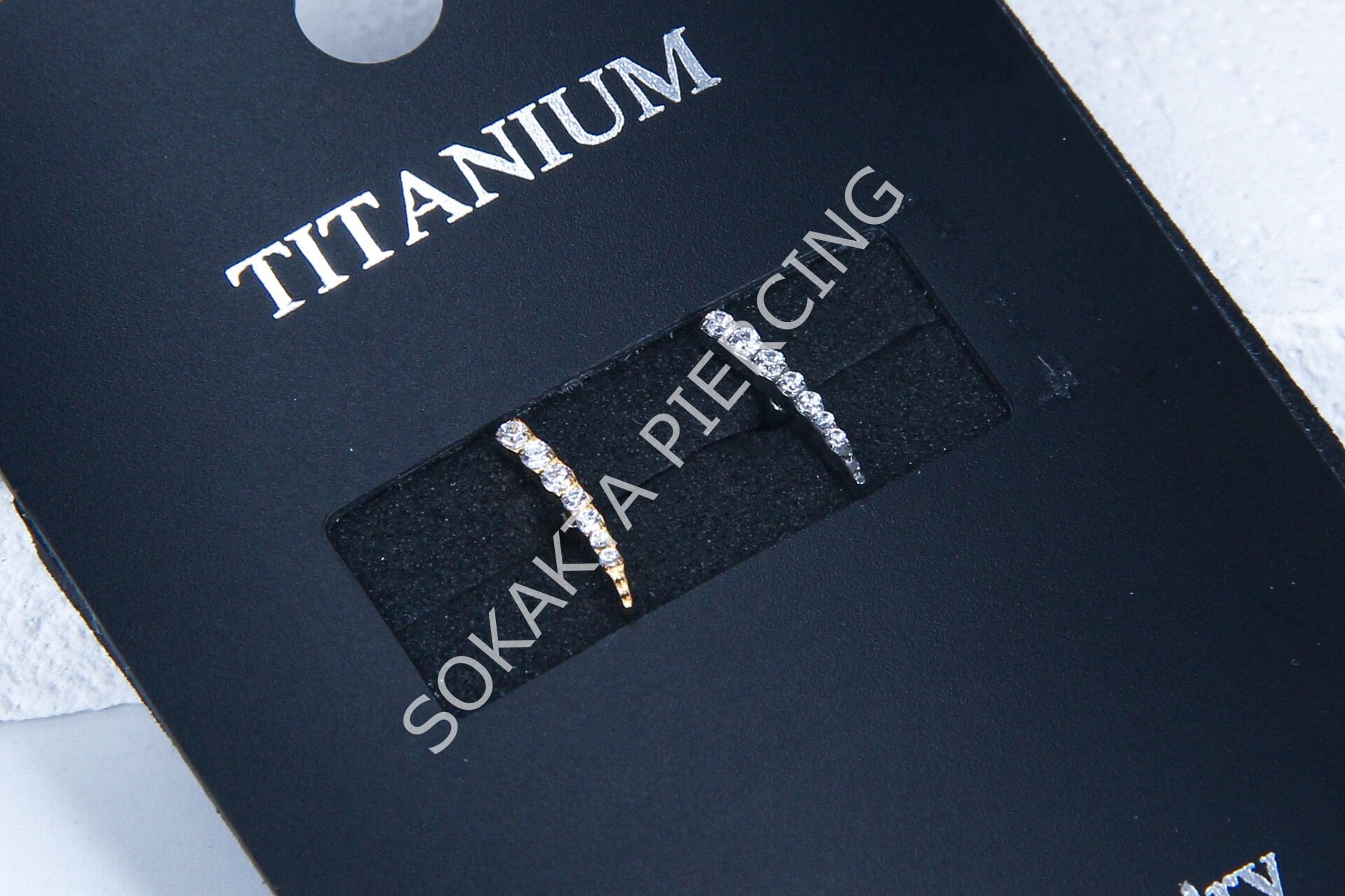 M72 - TITANIUM Silver