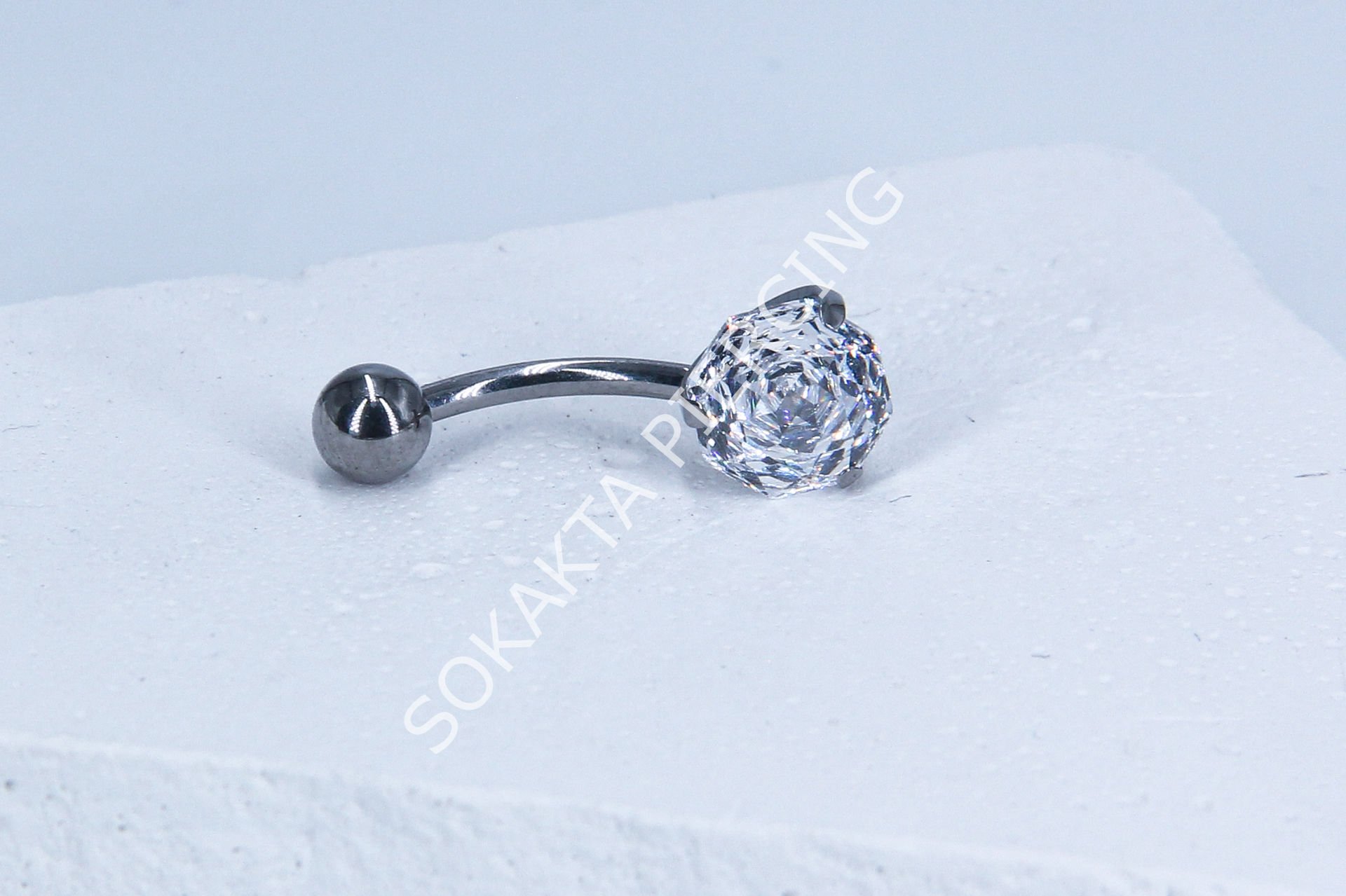 F248 - TITANIUM GÖBEK