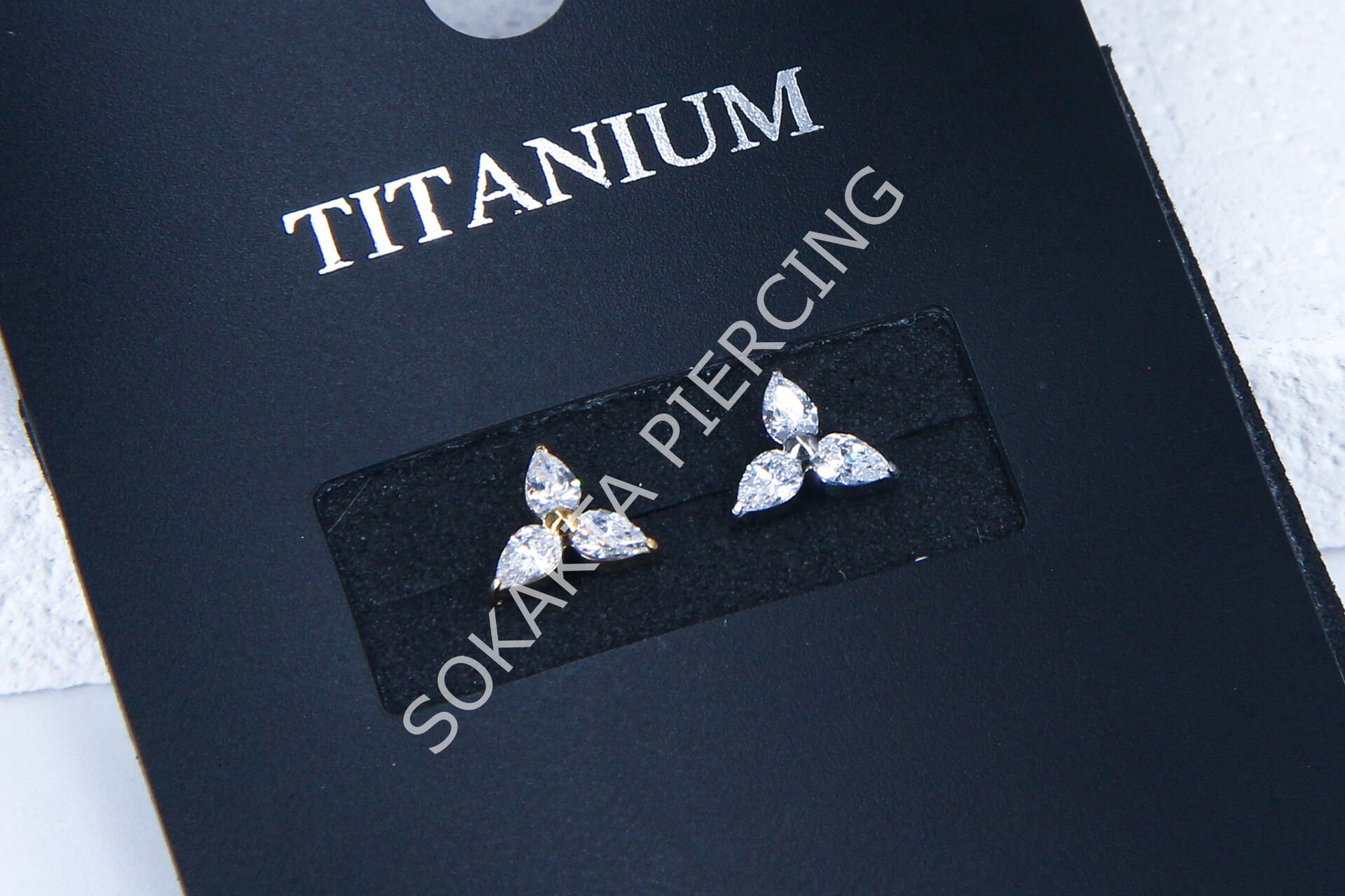 M151 - TITANIUM Gold