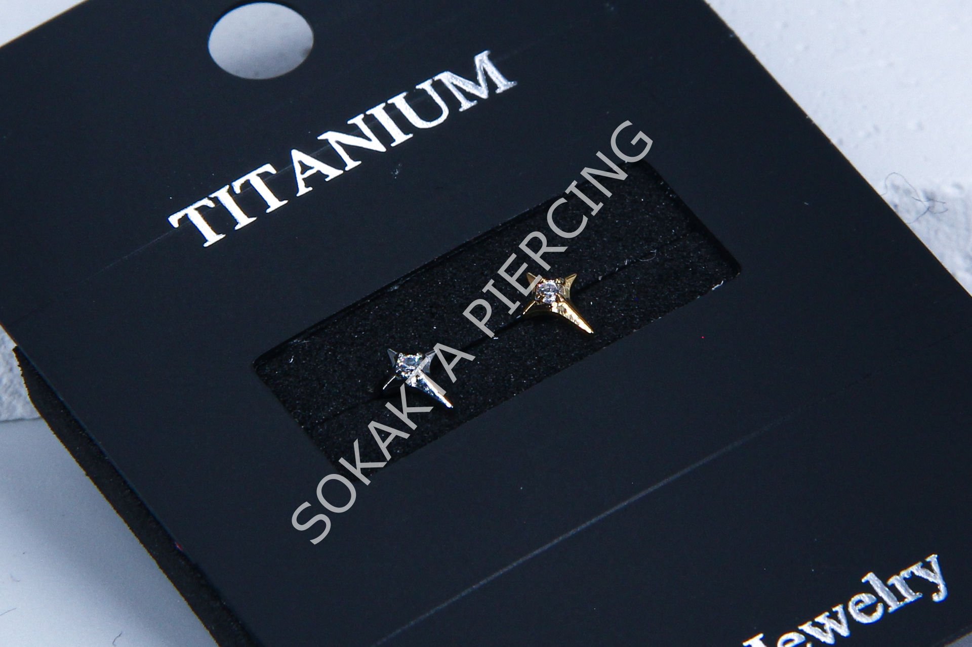 M8-9 - TITANIUM TRAGUS Silver