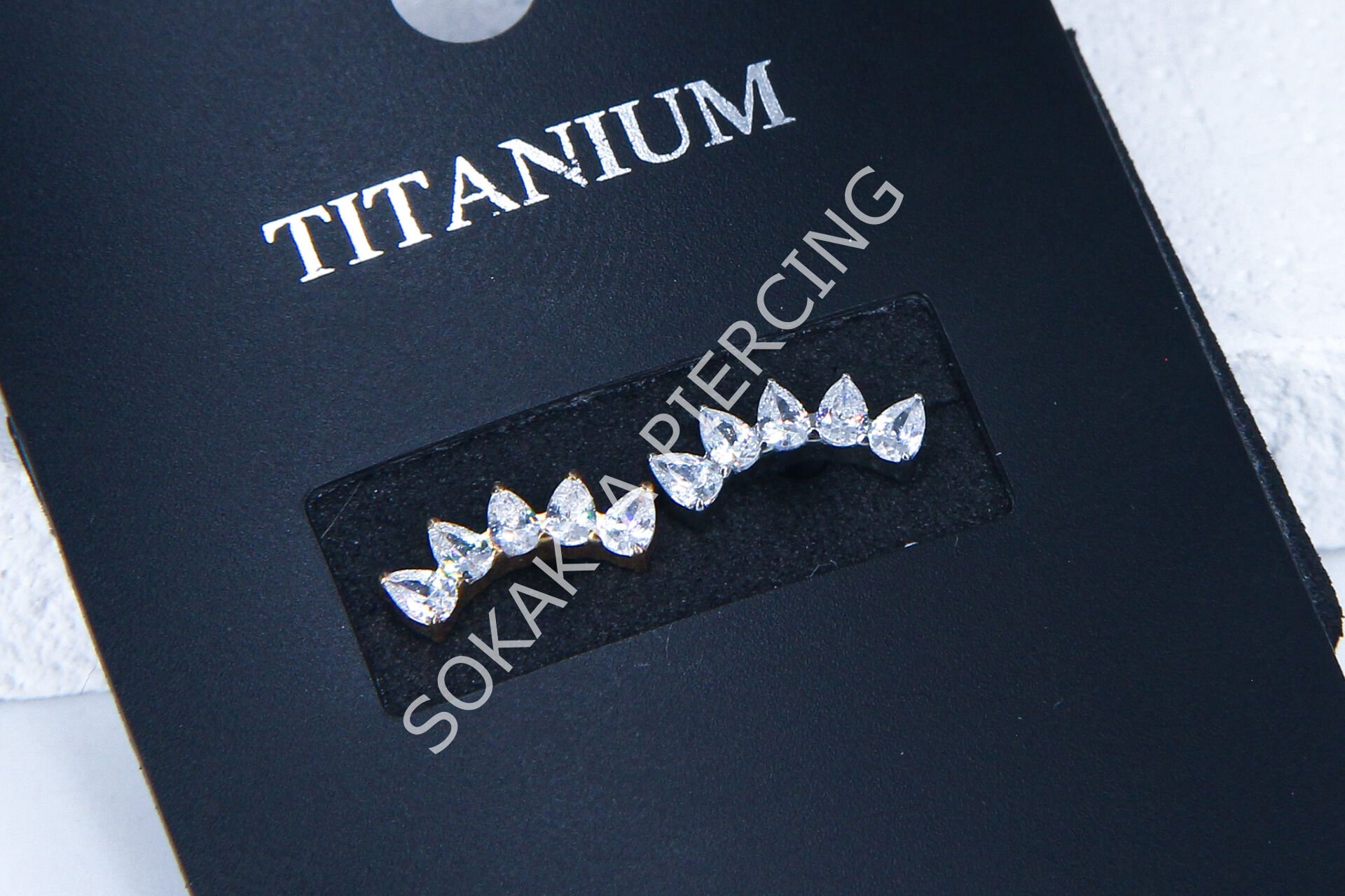 M221 - TITANIUM Silver