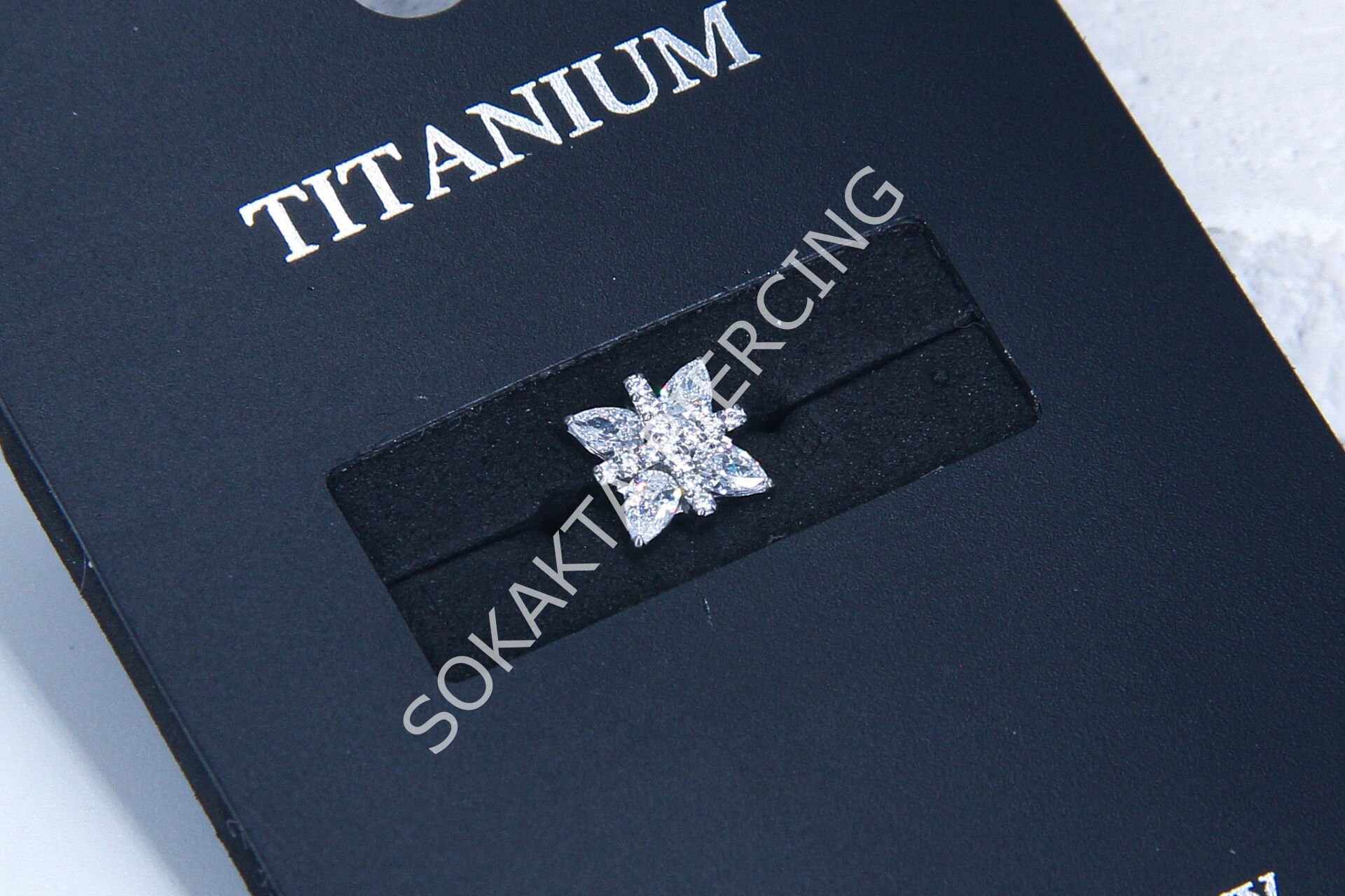 M152 - TITANIUM