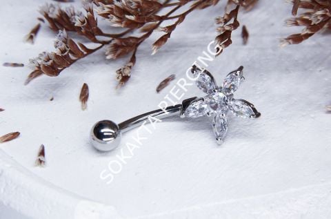 F32 - GÖBEK PİERCİNGİ