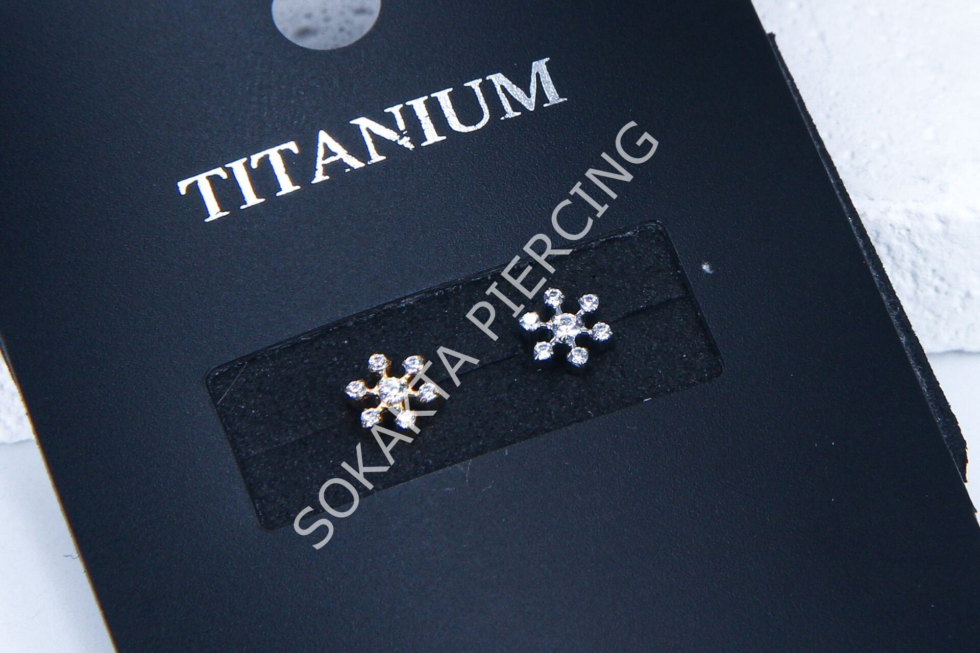 M118 - TITANIUM Silver