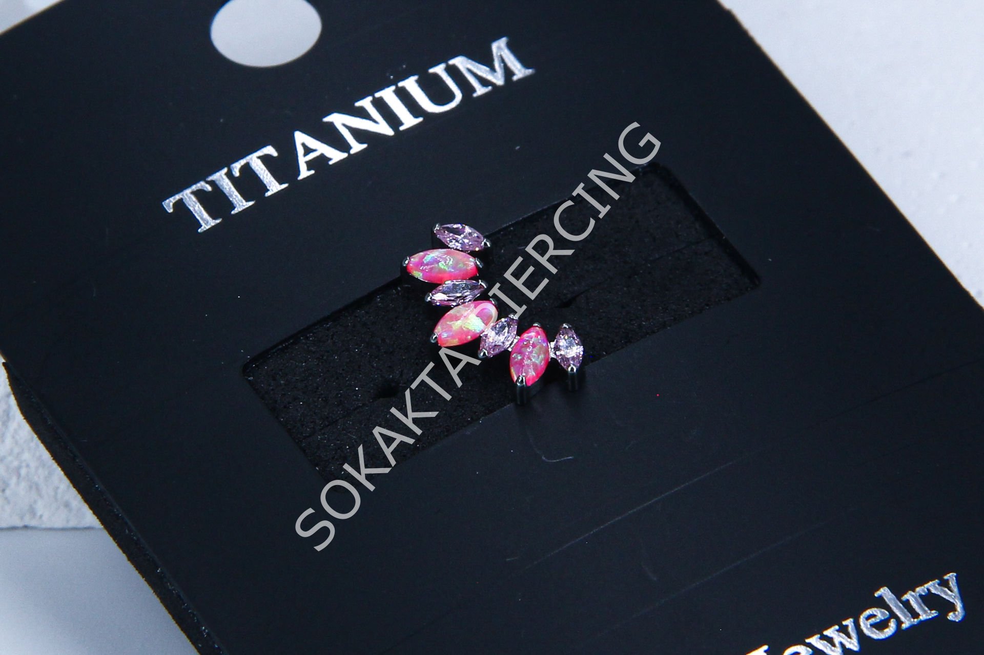 Z45 - TITANIUM TRAGUS