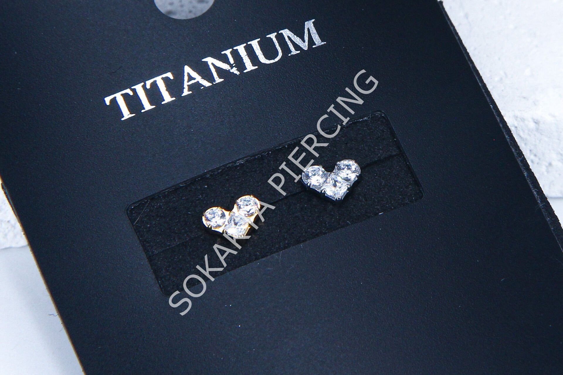 M137-138 - TITANIUM Silver