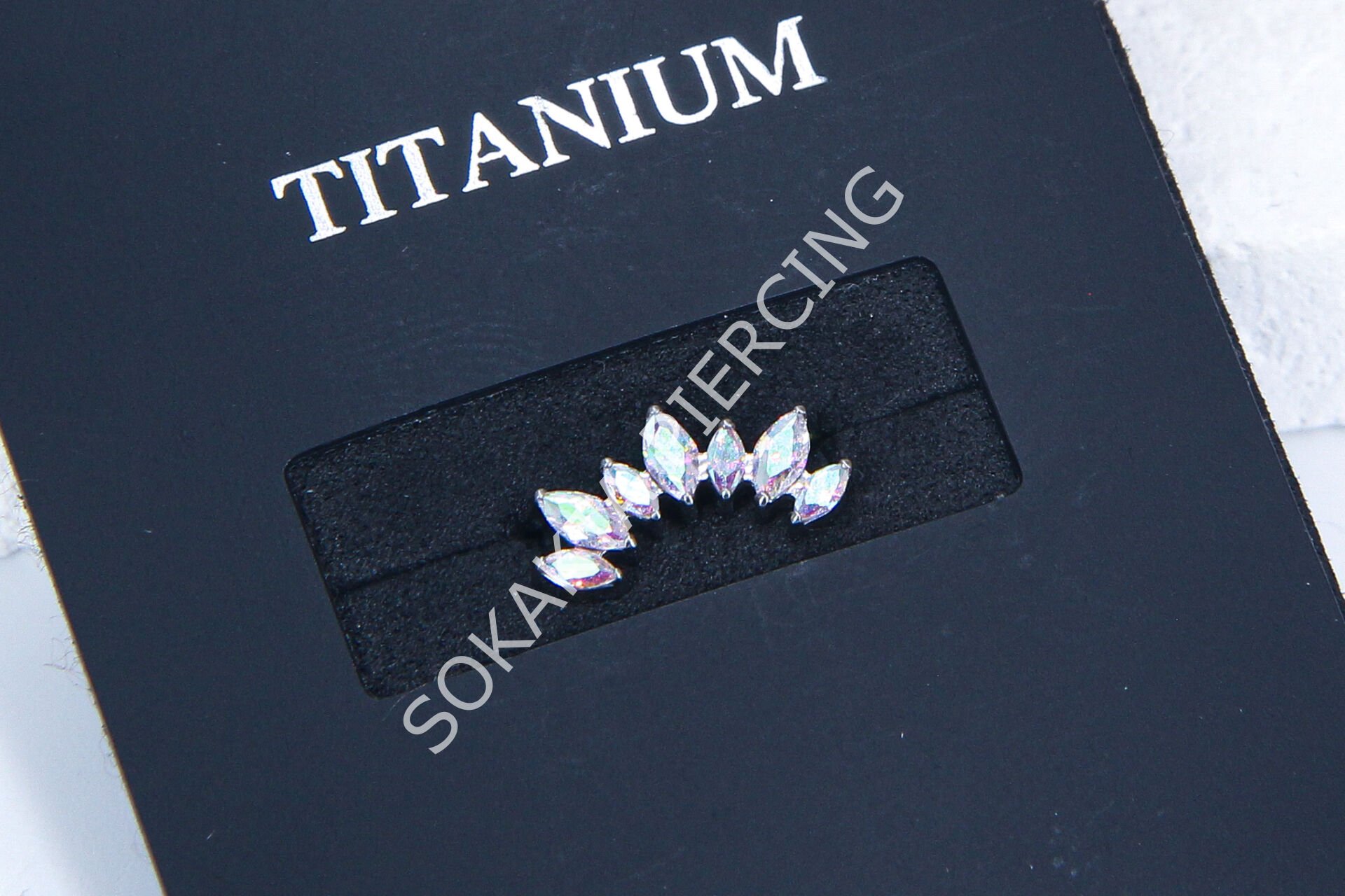 M6 - TITANIUM