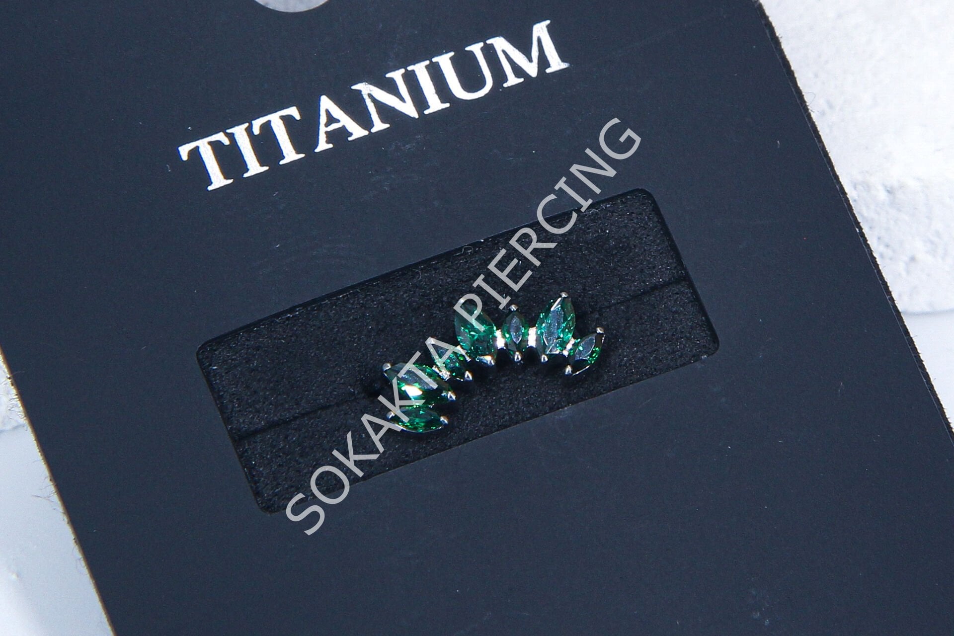 M44 - TITANIUM