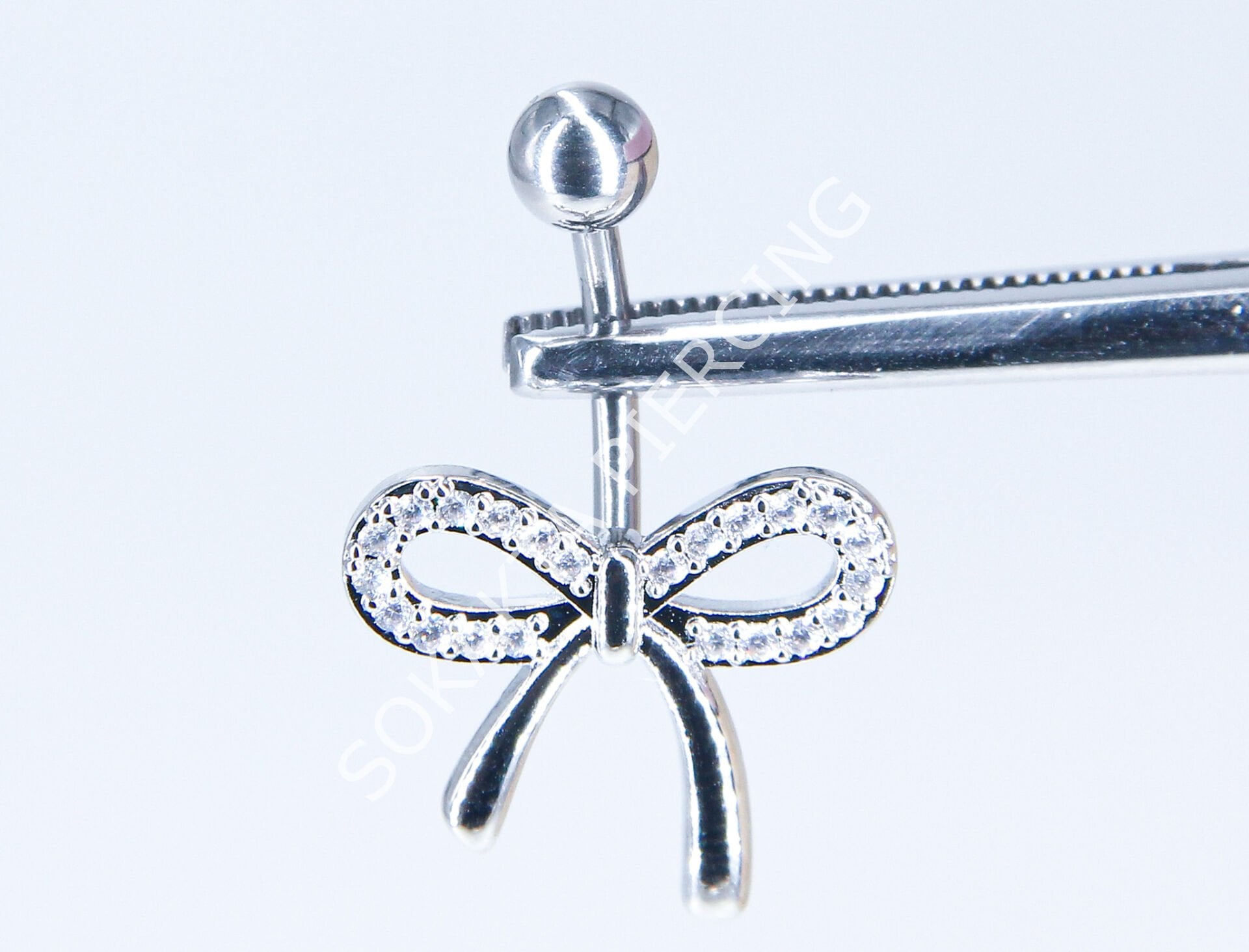 F161 - GÖBEK PİERCİNGİ