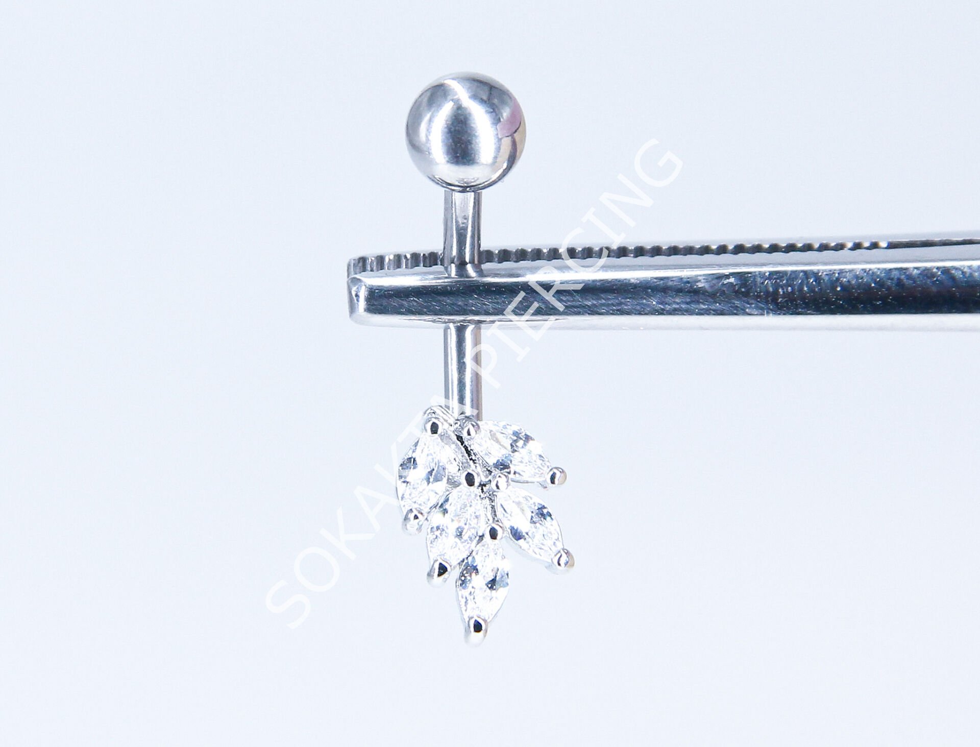 F157 - GÖBEK PİERCİNGİ