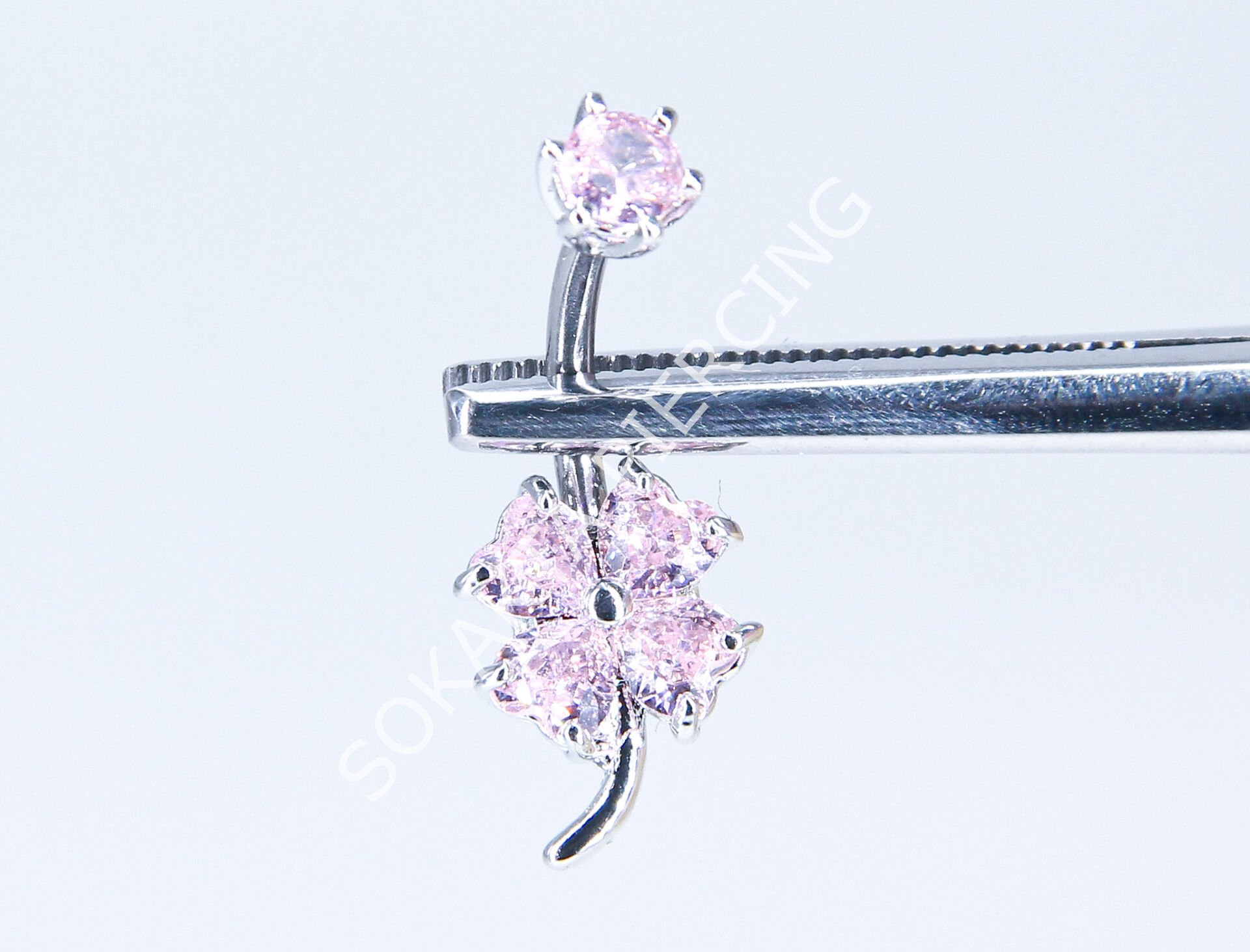 F179 - GÖBEK PİERCİNGİ