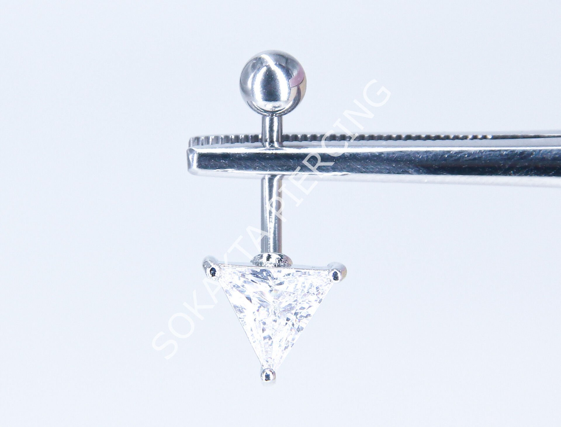 F164 - GÖBEK PİERCİNGİ