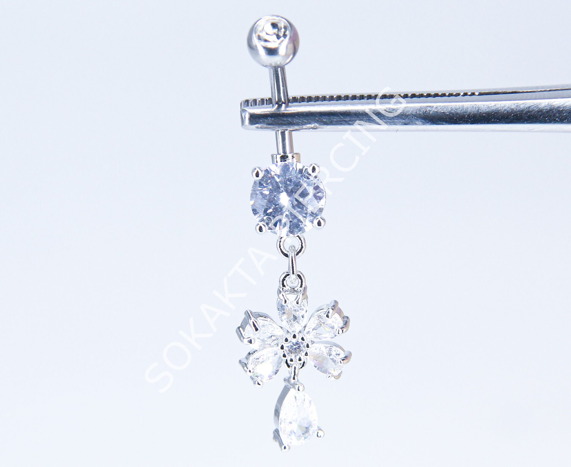 F196 - GÖBEK PİERCİNGİ