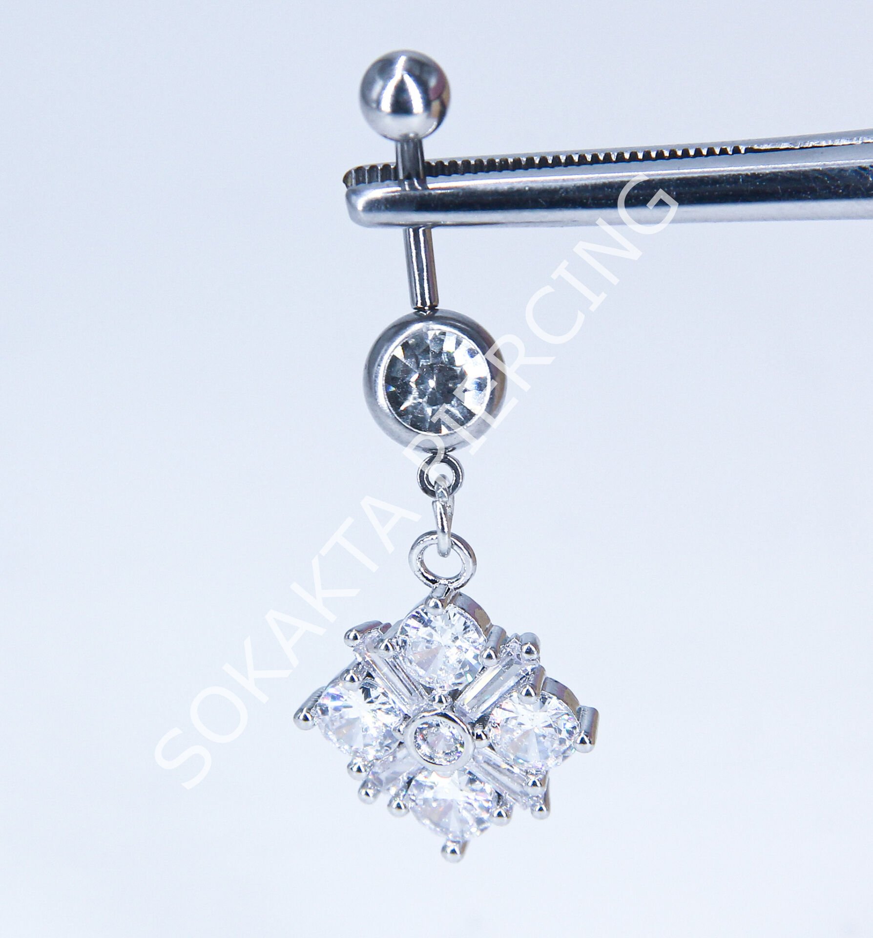 F70 - GÖBEK PİERCİNGİ