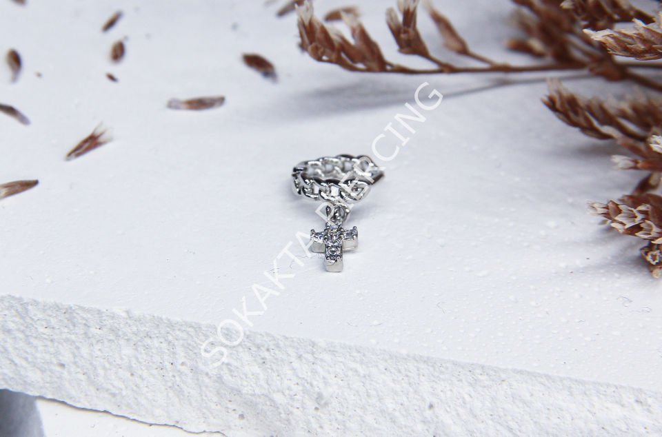 E44 - 6MM TRAGUS HALKA
