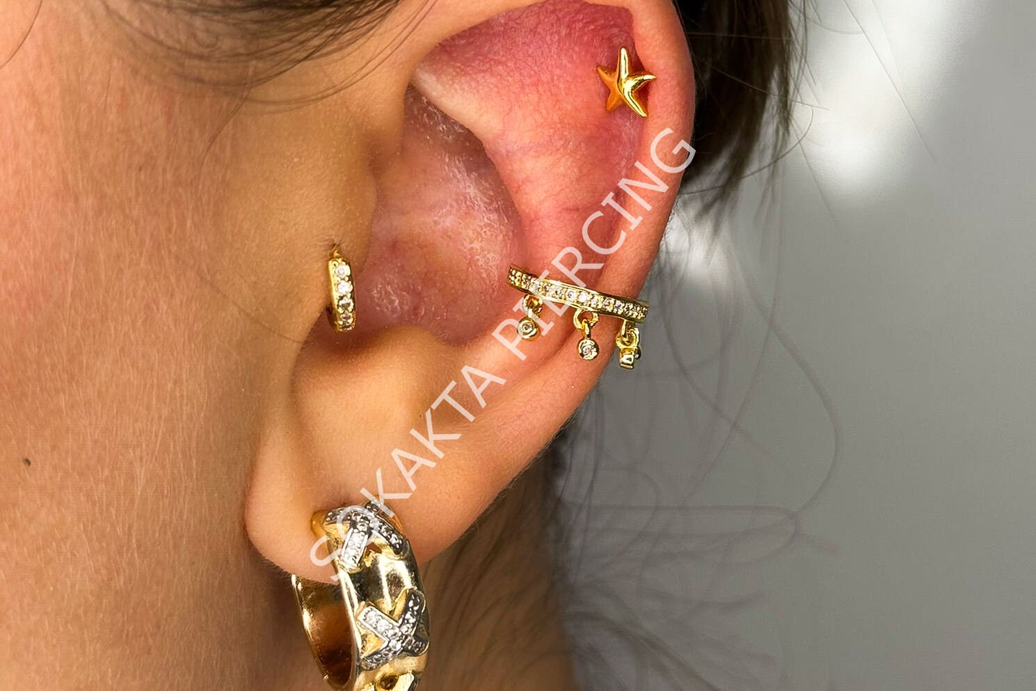 EARCUFF