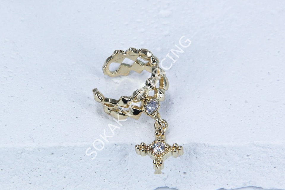EARCUFF