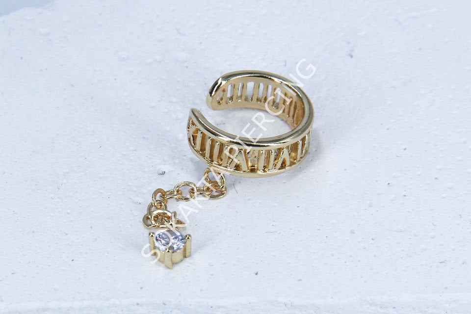 EARCUFF