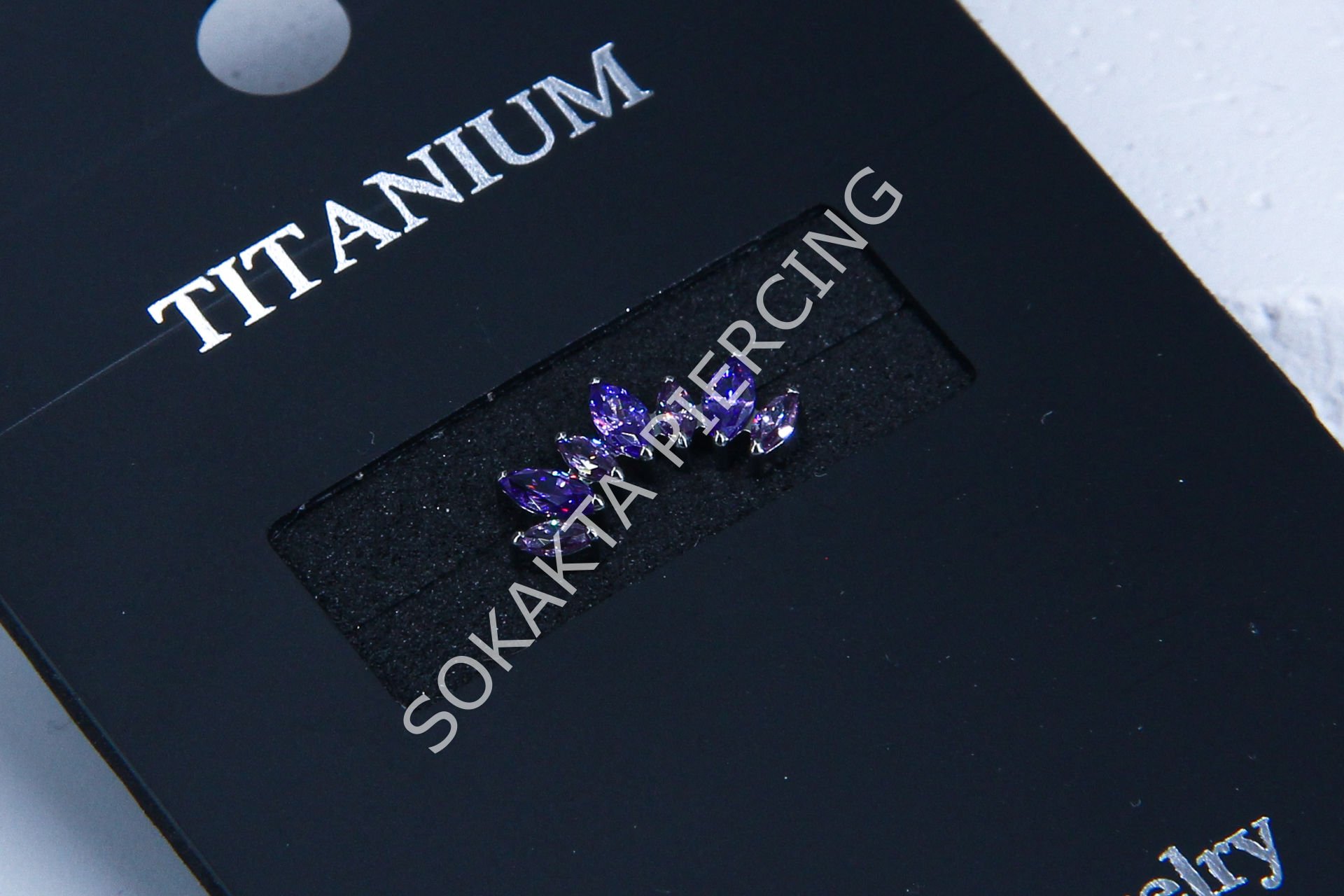 Z48 - TITANIUM TRAGUS