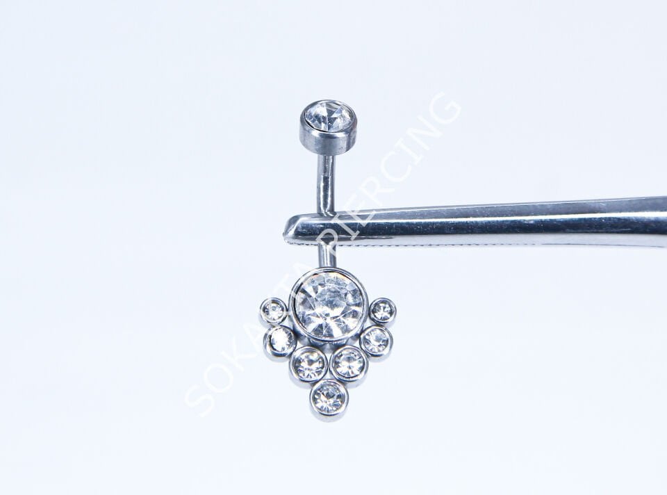 F49 - GÖBEK PİERCİNGİ