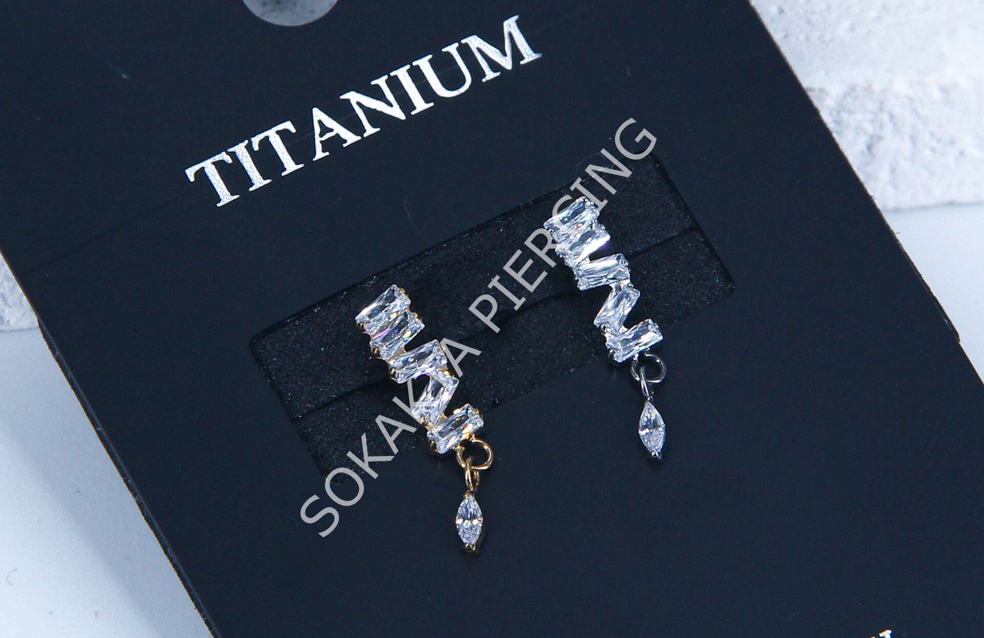 M178 - TITANIUM Silver