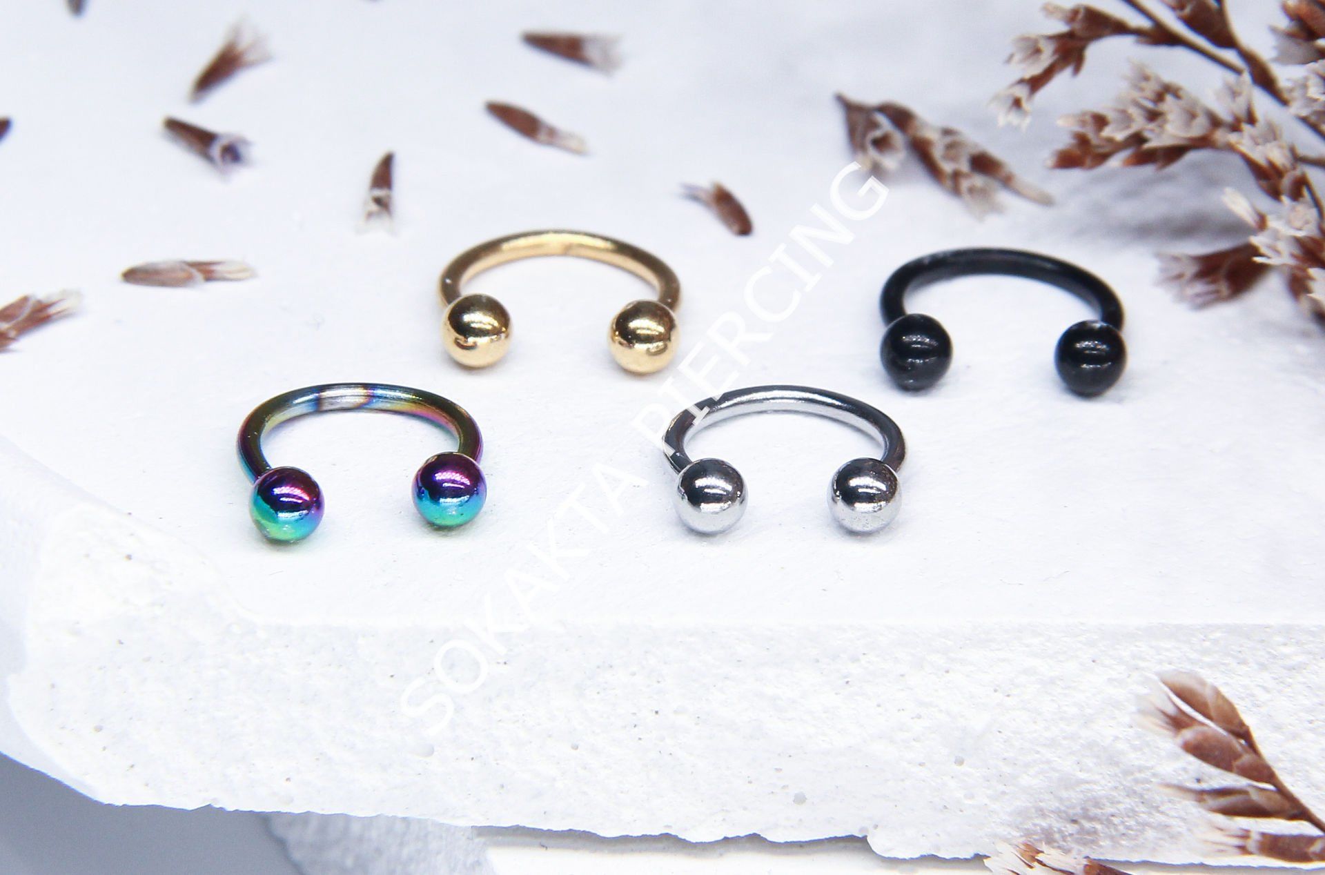 8 MM YARIM HALKA PİERCİNG Siyah