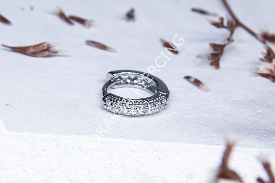 E148 - 8 MM HALKA Silver