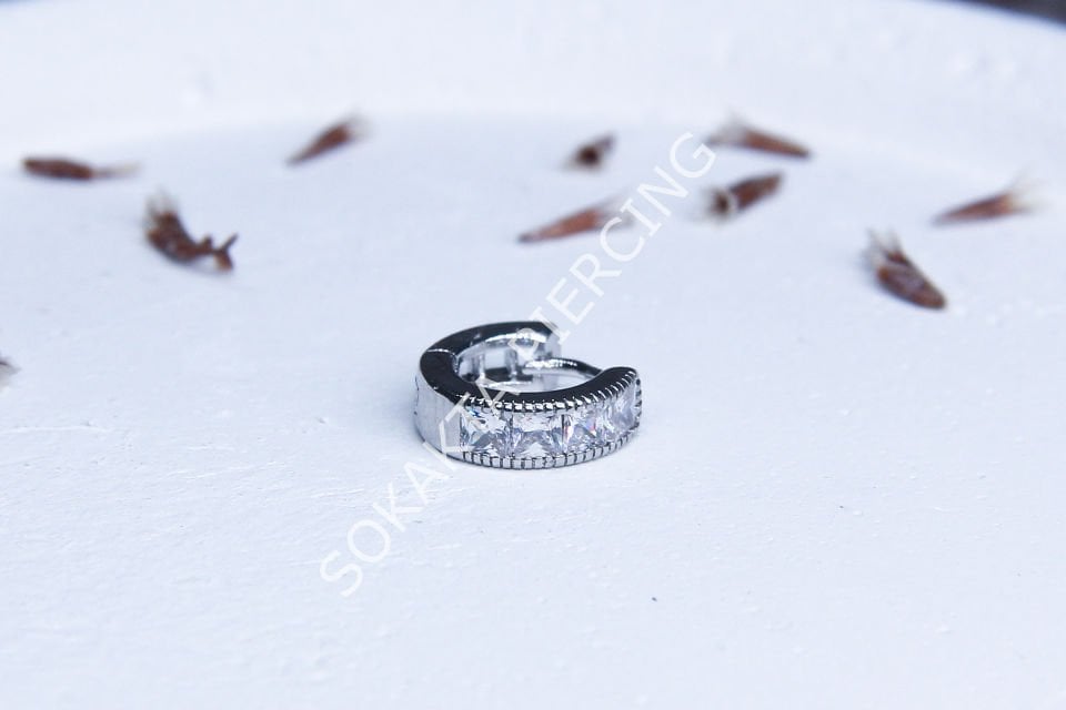 E88 - 6MM TRAGUS HALKA