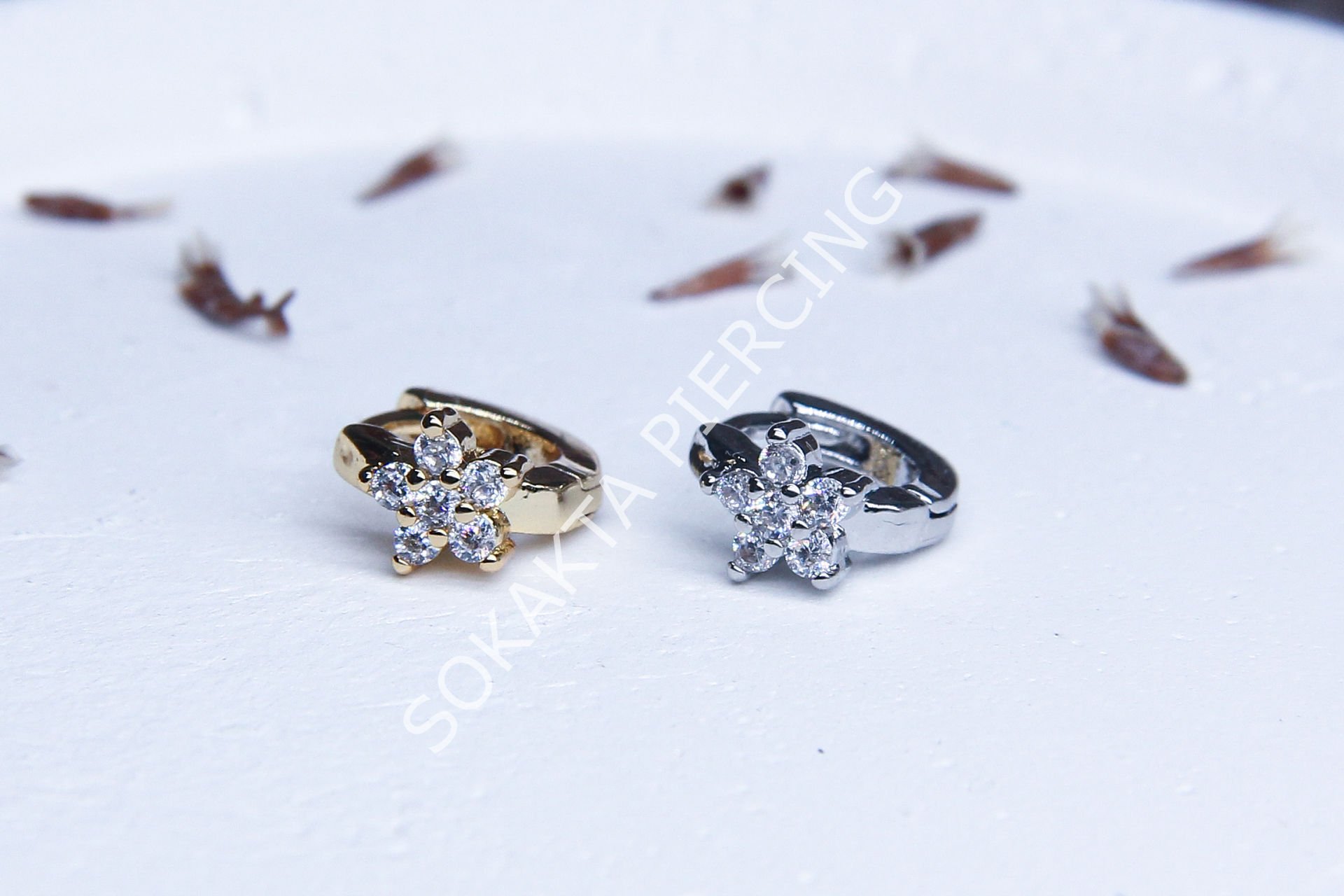 E91 - 6MM TRAGUS HALKA Silver