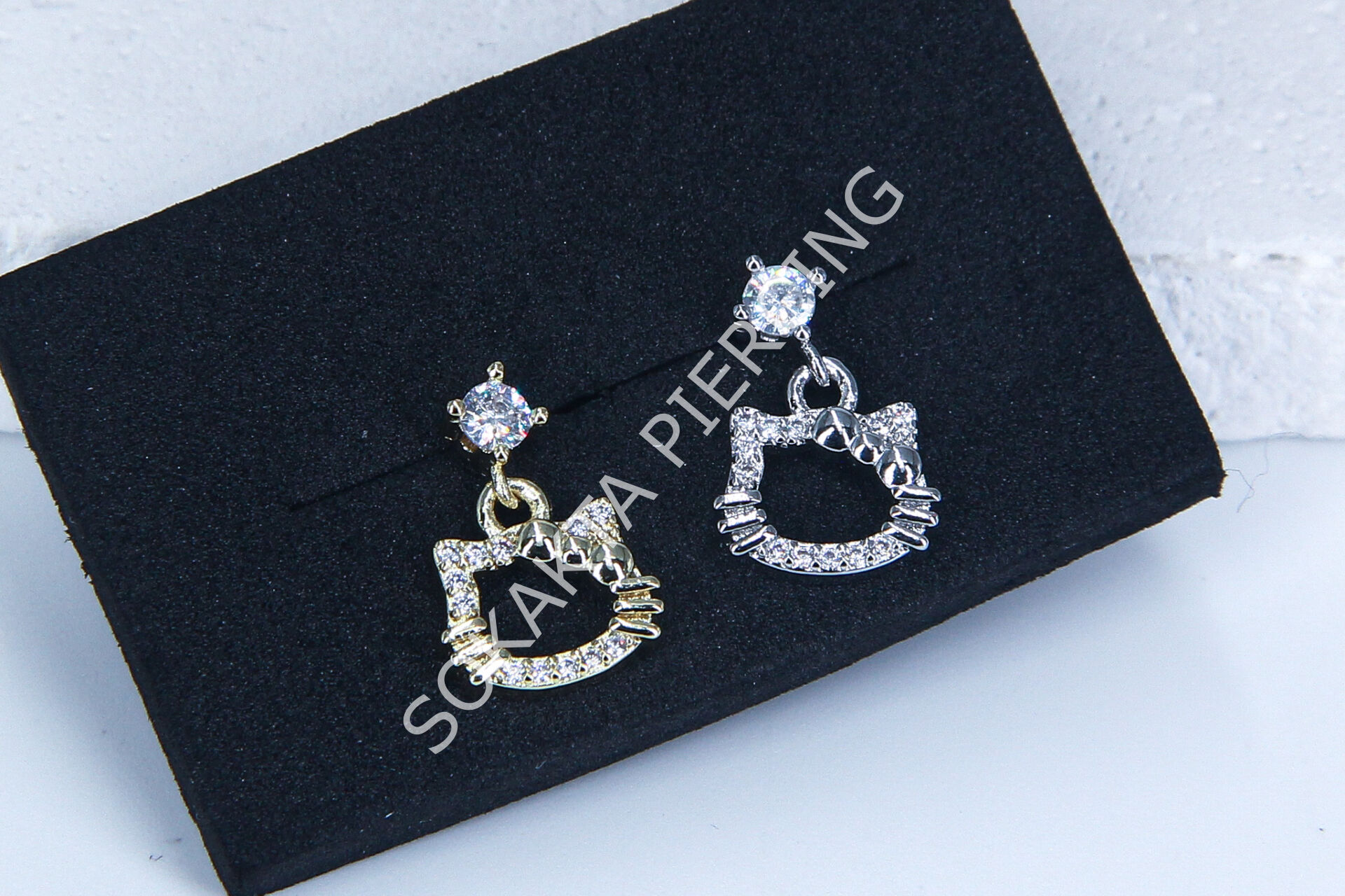 G280- 6 MM ARKASI DÜZ TRAGUS Silver