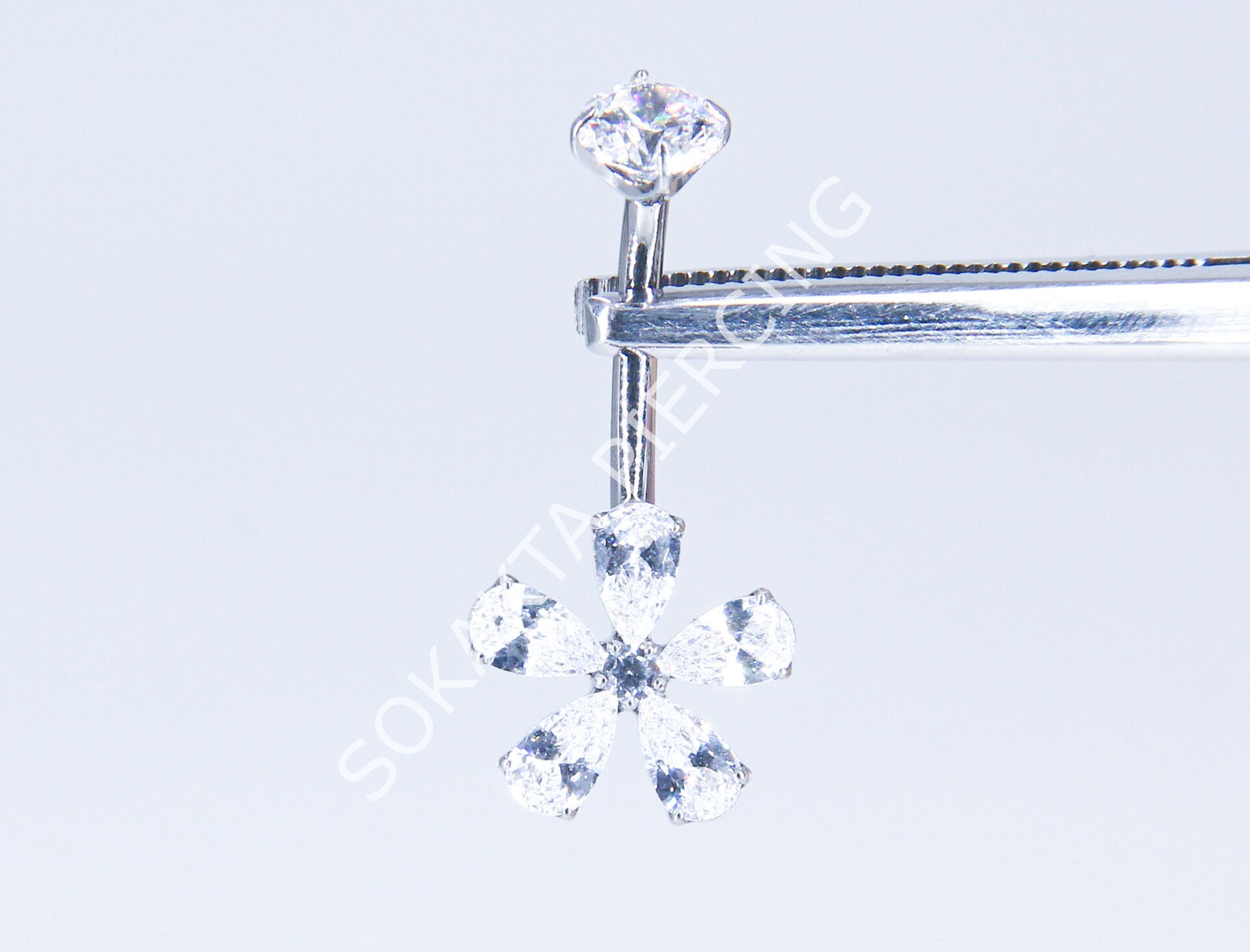 F289 - GÖBEK PİERCİNGİ