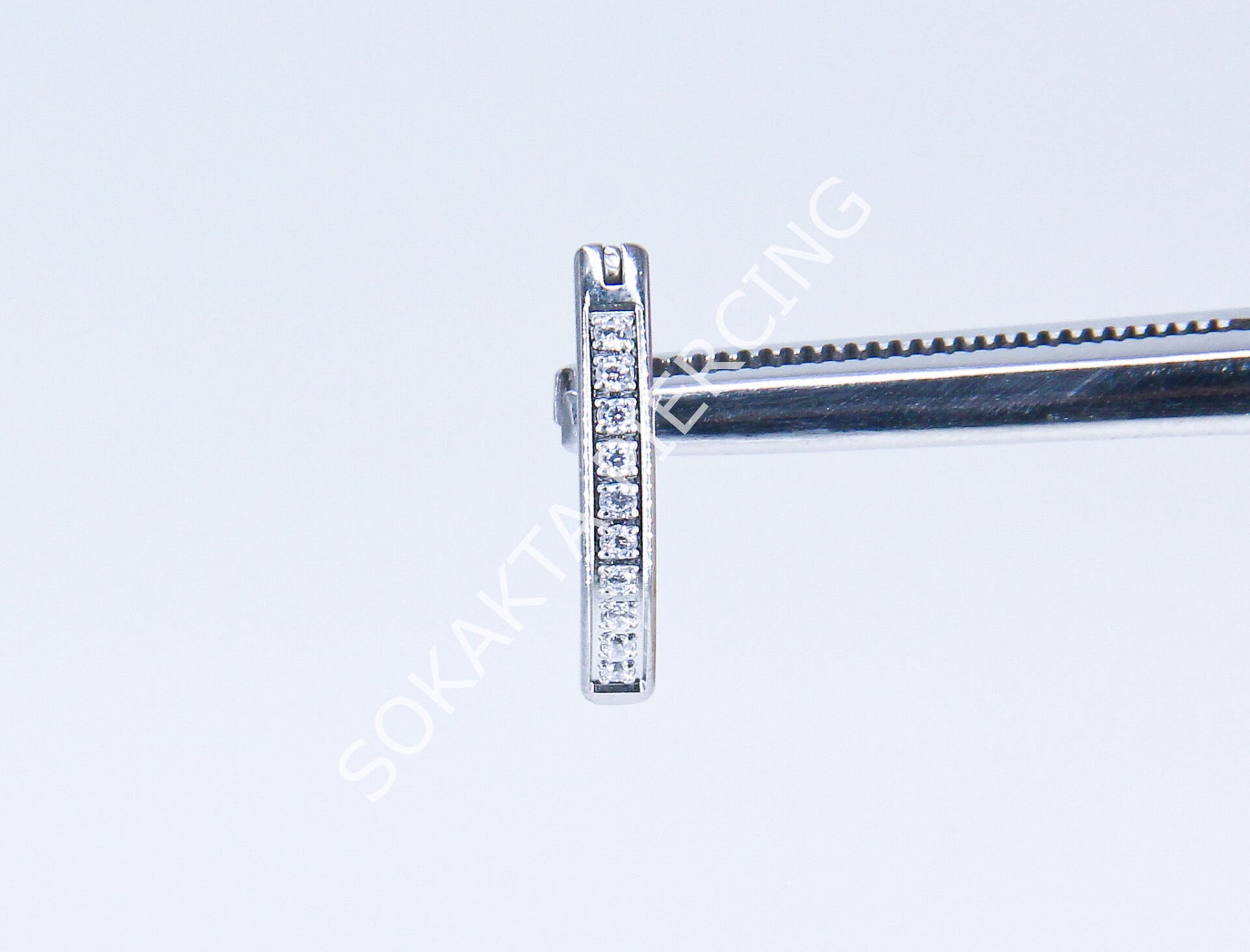 F291 - GÖBEK PİERCİNGİ